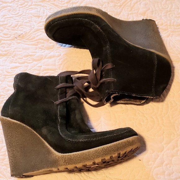 Nine West Black Suede Ankle Boots 8.5M - Picture 1 of 5